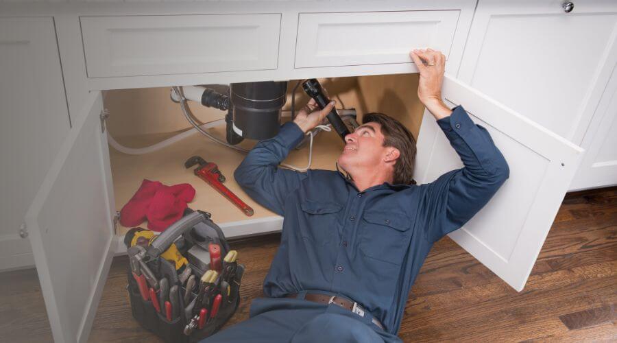 Expert burst pipe repair services in Whiting, IA